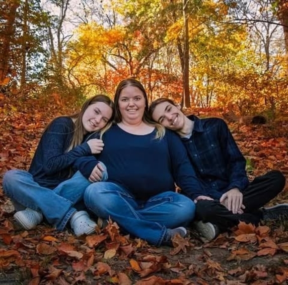 Meet your Posher, Tabi - Picture 1 of 1